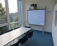 Gruppenarbeitsraum mit Smart Board, 3. OG