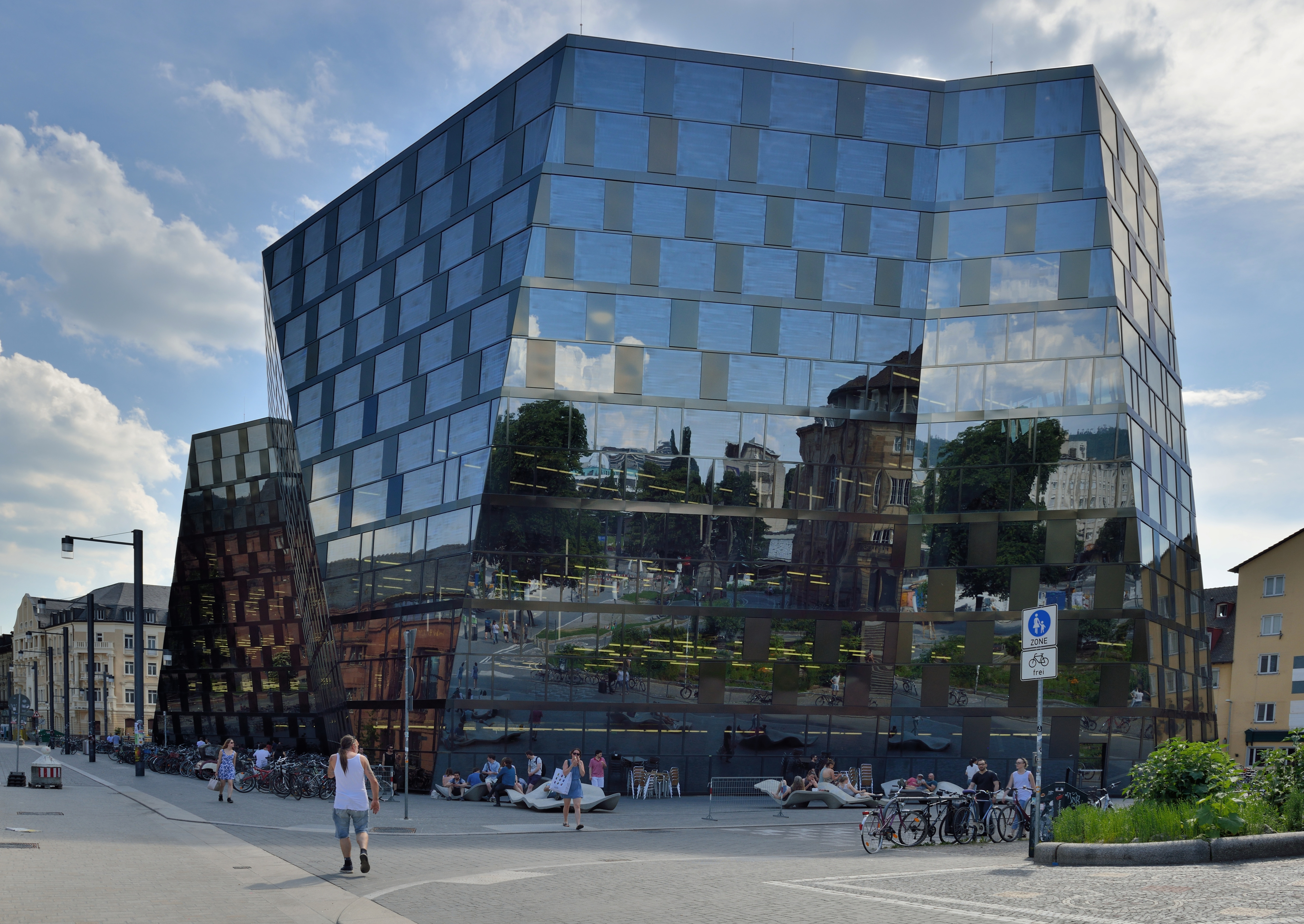 Universitätsbibliothek Freiburg